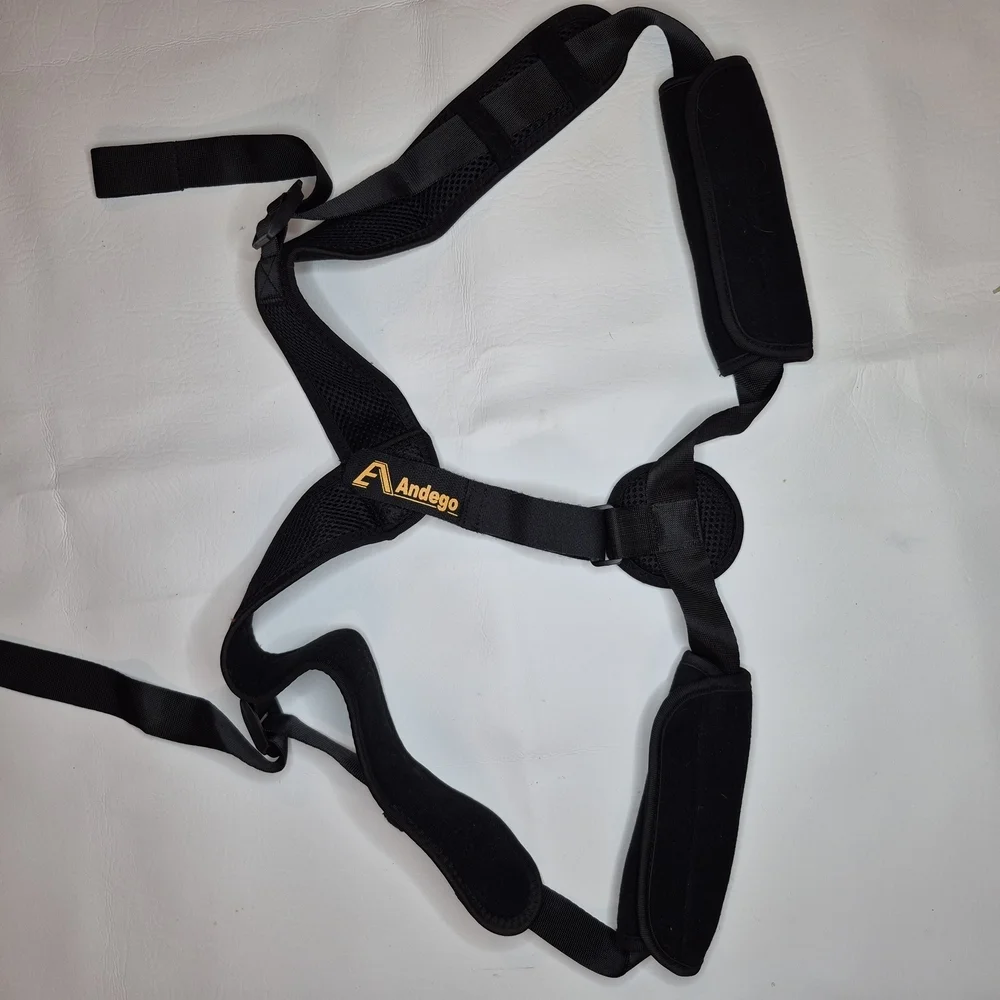 Black VR Shoulder Harness